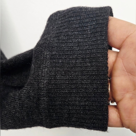 DKNY SZ L Essential 100% Wool Laine  Dark Charcoal Gray1/2 Zip-Up Hooded Sweater - Picture 4 of 12